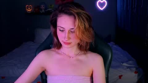 Snapshot of keti_moon chatting on June 12, 6:51 pm Keti 3 online show from June 12, 6:51 pm