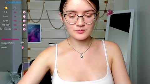 Snapshot of ketrin_pirsss chatting on September 11, 6:46 am Ketrin online show from September 11, 6:46 am