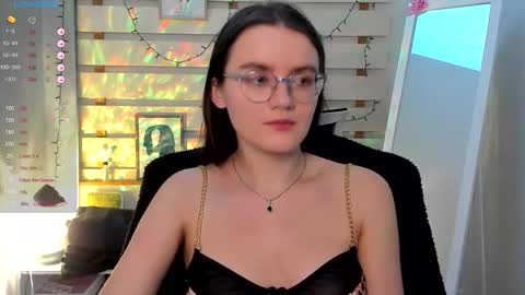 Snapshot of ketrin_pirsss chatting on October 14, 1:50 am Ketrin online show from October 14, 1:50 am