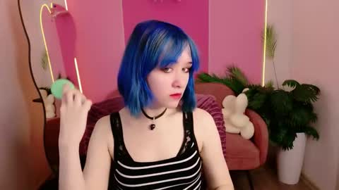 kettiejones online show from February 19, 7:37 am