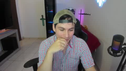 Kevin online show from November 8, 11:36 pm