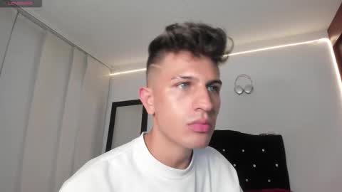 Kevin Ahs online show from October 11, 10:52 pm