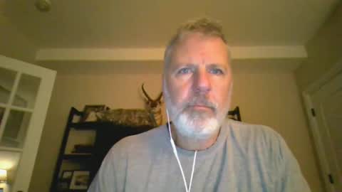 kevin_edges online show from September 15, 10:04 am