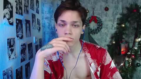 Kevin online show from December 16, 3:00 am