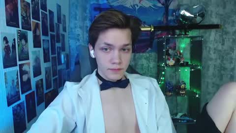 Kevin online show from April 18, 5:00 am