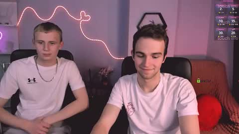 Snapshot of kevin_nix_ chatting on February 5, 1:32 am kevin_nix_ online show from February 5, 1:32 am