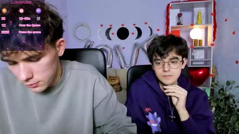 Snapshot of kevin_nix_ chatting on February 12, 1:17 pm kevin_nix_ online show from February 12, 1:17 pm