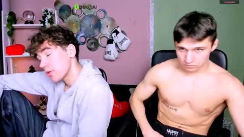 Snapshot of kevin_nix_ chatting on March 2, 7:37 am kevin_nix_ online show from March 2, 7:37 am