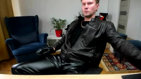 Kev online show from October 23, 12:26 pm