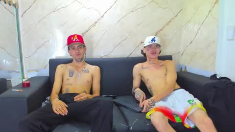 Snapshot of kevinperlas_ chatting on November 27, 8:22 pm kevinperlas_ online show from November 27, 8:22 pm