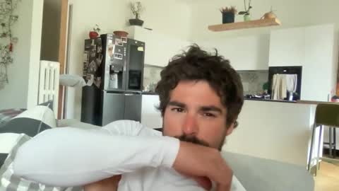 kevinpillobello online show from April 12, 3:06 pm