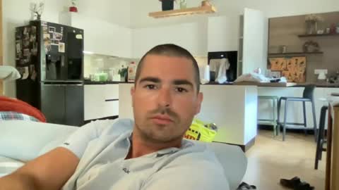 Snapshot of kevinpillobello chatting on July 13, 5:16 pm kevinpillobello online show from July 13, 5:16 pm