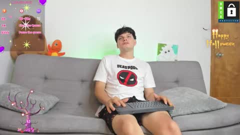 kevin and ottis online show from October 27, 4:05 am