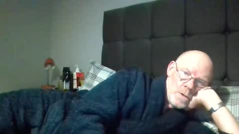 kevlooking4sez online show from November 6, 12:22 am