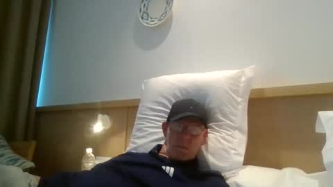 kevlooking4sez online show from May 5, 11:51 am