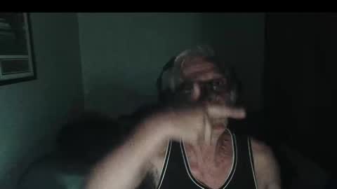 Snapshot of kevwestunder9696 chatting on October 16, 11:00 am kevwestunder9696 online show from October 16, 11:00 am