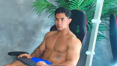 Keywill online show from July 12, 4:53 pm