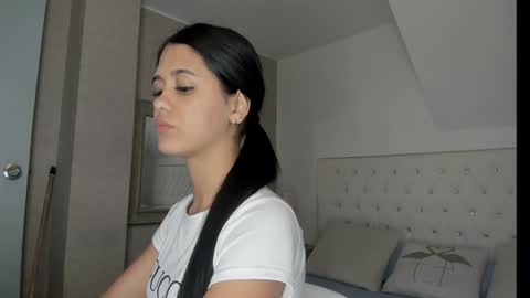 Snapshot of keyla__ross chatting on December 13, 11:17 pm keyla  ross online show from December 13, 11:17 pm