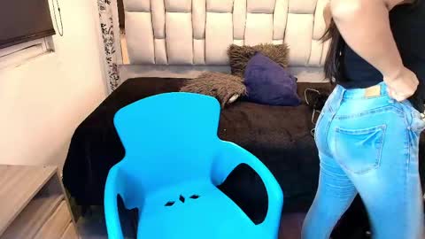 KEYLA BRUNETTE online show from April 19, 8:02 am