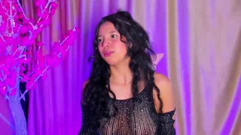 Keyla noa online show from November 3, 5:25 pm