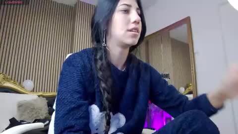 Snapshot of keylablair chatting on February 18, 6:15 am KeylaBlair online show from February 18, 6:15 am