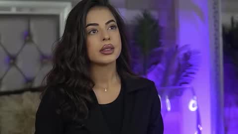 keylaconner online show from December 22, 6:21 am