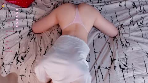 Snapshot of keylalong chatting on March 6, 6:16 pm Hi Im Mary Glad to see you in my room PVT is open online show from March 6, 6:16 pm