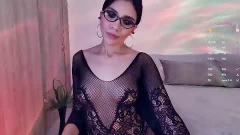 Snapshot of keylamiller1 chatting on July 16, 10:05 pm Keyla online show from July 16, 10:05 pm