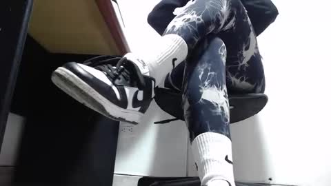     online show from October 17, 8:55 pm