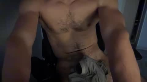 keylombo online show from September 18, 9:50 pm