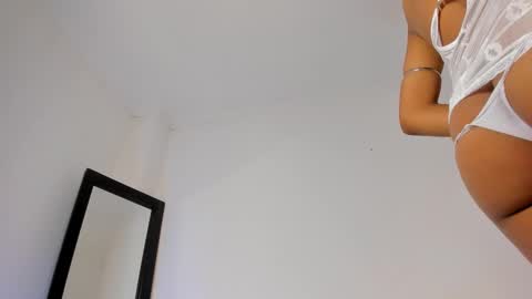 keyth  online show from February 28, 9:33 pm