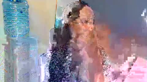 Snapshot of khaleesi7777777 chatting on September 18, 12:29 pm Khaleesi online show from September 18, 12:29 pm