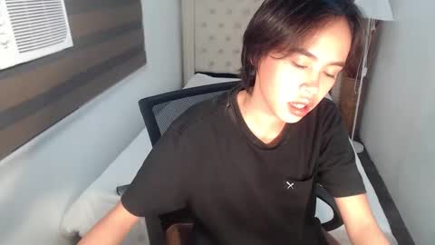 Snapshot of khalifa_foxxx chatting on January 20, 1:32 pm khalifa foxxx online show from January 20, 1:32 pm