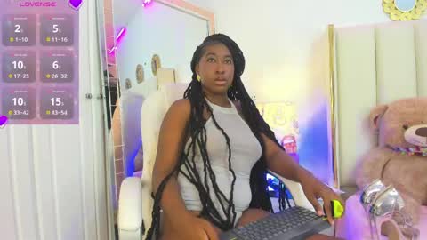 khalimaxwell online show from April 18, 2:59 am