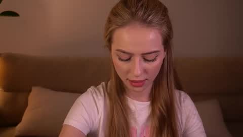 khalishy online show from April 16, 9:39 pm