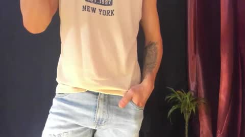 DonyBrown online show from February 21, 7:42 am