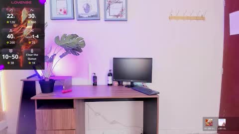 Snapshot of khateandersson chatting on February 25, 9:02 pm khateandersson online show from February 25, 9:02 pm