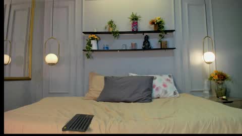 Kathe Hot online show from September 15, 8:20 pm