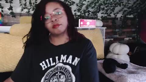 Snapshot of khayaparker chatting on February 11, 7:16 pm Khaya online show from February 11, 7:16 pm