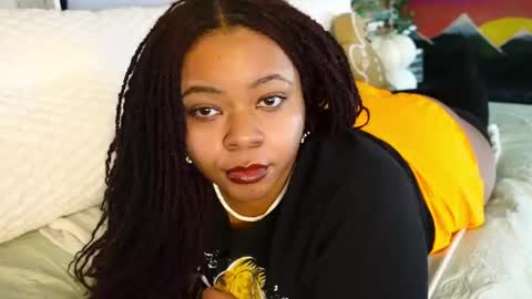 Snapshot of khayaparker chatting on February 27, 2:21 pm Khaya online show from February 27, 2:21 pm