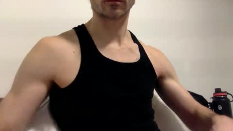Snapshot of kheaven711 chatting on February 14, 7:38 am Kheaven711 online show from February 14, 7:38 am