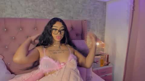 Snapshot of khelany_isyy chatting on February 11, 2:22 pm Khelany Isyy online show from February 11, 2:22 pm