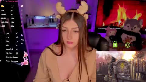 Snapshot of khionebesset chatting on December 15, 12:17 pm Khi. online show from December 15, 12:17 pm