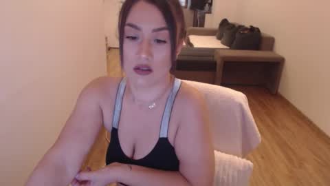 Khloe online show from October 2, 1:18 pm