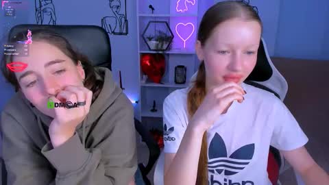 khloebeauty online show from October 15, 7:25 pm