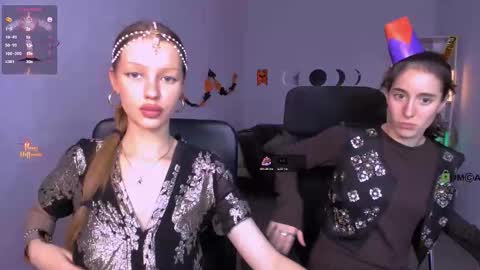 khloebeauty online show from October 31, 9:49 pm