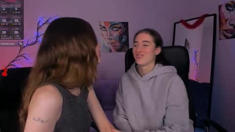 khloebeauty online show from November 27, 8:22 pm