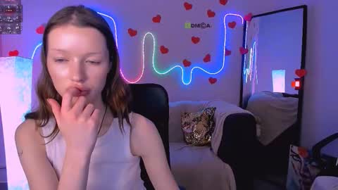 khloebeauty online show from February 24, 11:58 pm