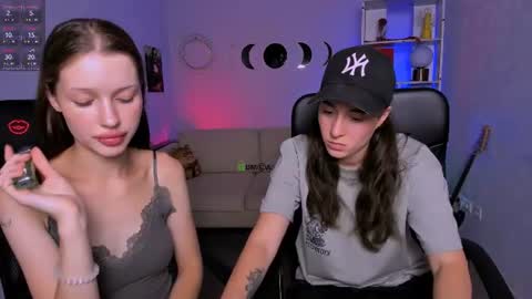 Snapshot of khloebeauty chatting on July 18, 7:17 pm khloebeauty online show from July 18, 7:17 pm