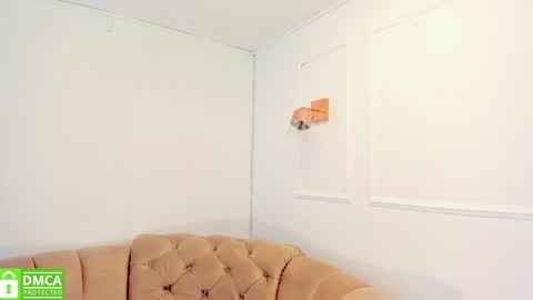 Khloe online show from January 25, 10:51 am